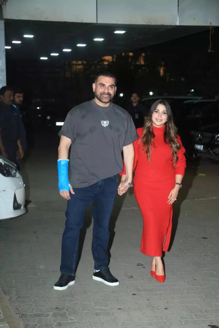Arbaaz Khan and Sshura Khan Celebrate Second Wedding Anniversary with Family in Mumbai