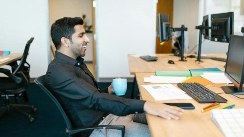 Dutch Employer Apologises After Worker Sends 6 AM Email