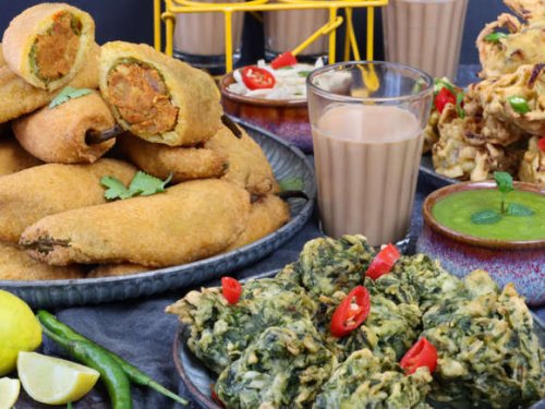6 Crunchy Winter Snacks to Enjoy with Evening Chai