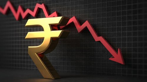 Rupee Hits Historic Low at ₹92: Global Pressures Drive Decline
